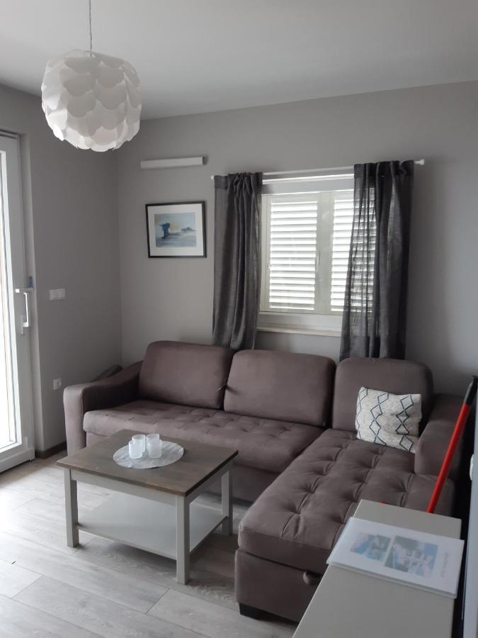 Apartment Lizzi. トロギール エクステリア 写真